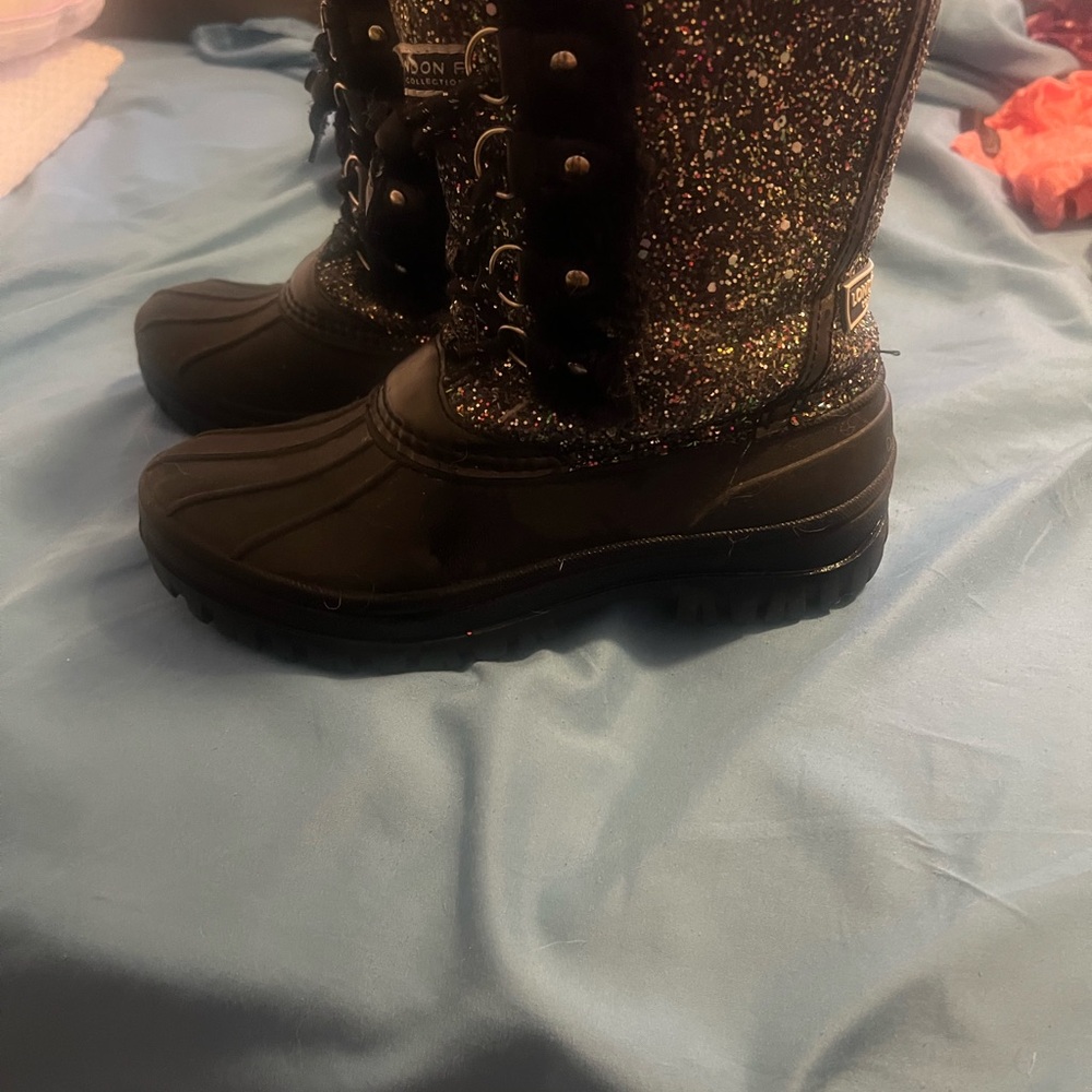 London Fog Black Glitter Winter Boots
